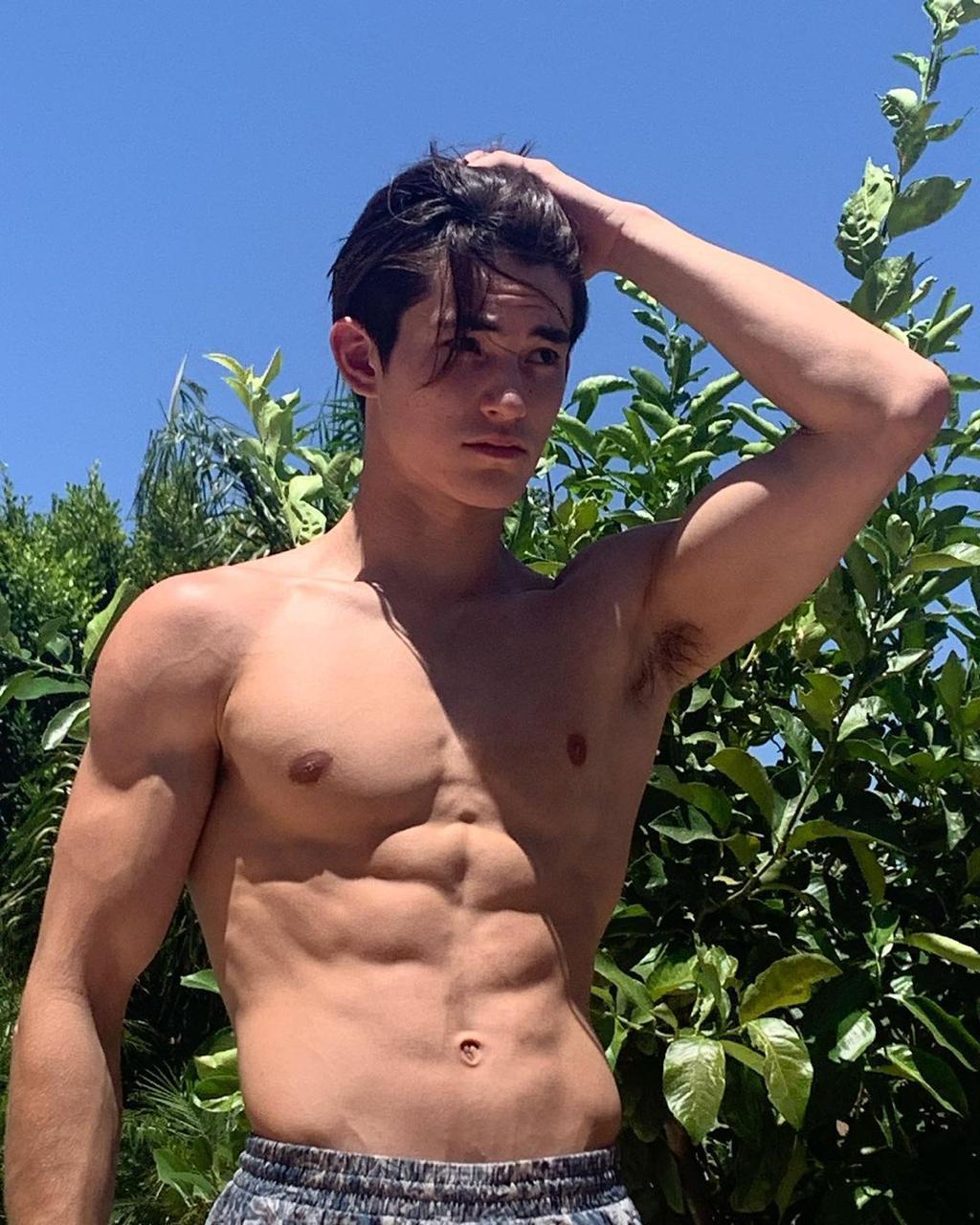 真刺激!男模激情拳交玩过火,结果金戒指卡屁眼里,深夜紧急送医取出,医生直叹牛逼 第2张 真刺激!男模激情拳交玩过火,结果金戒指卡屁眼里,深夜紧急送医取出,医生直叹牛逼 第2张