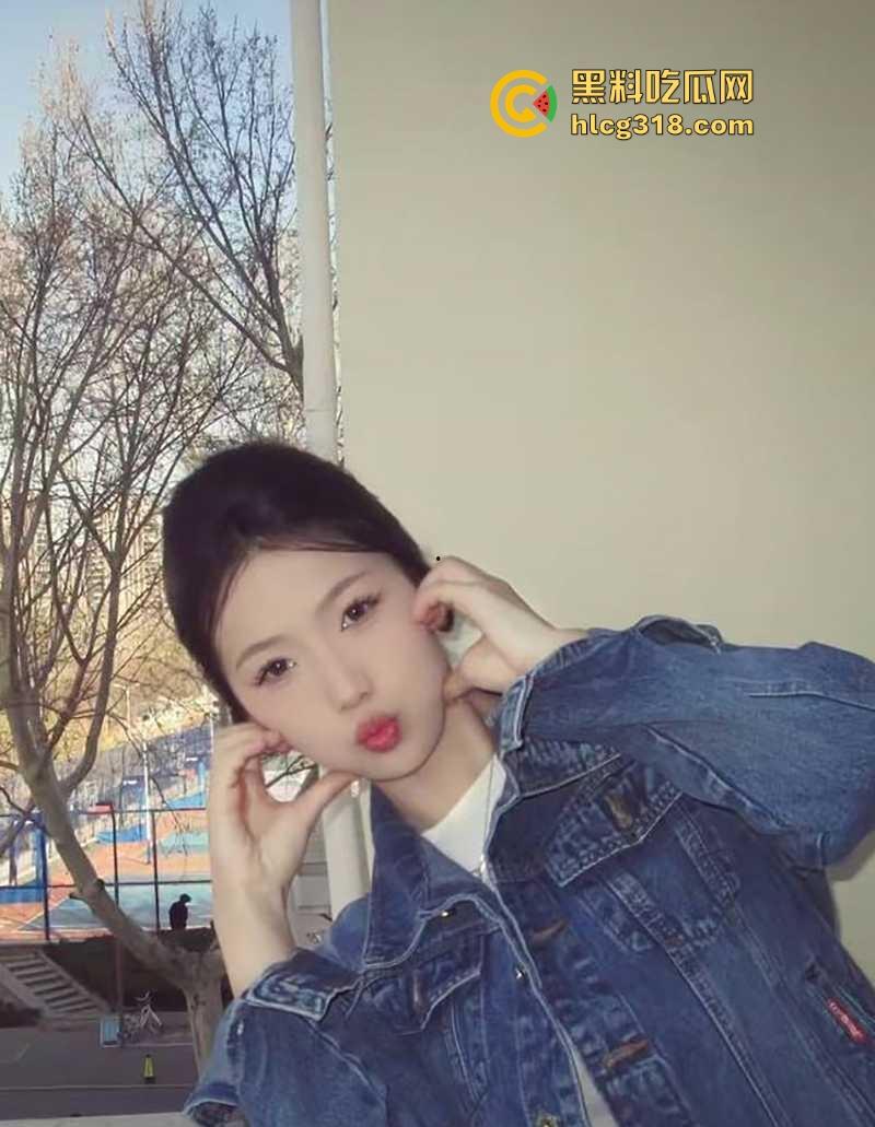 湘潭大学油画系学妹【李瑶瑶】高颜值巨乳小妹,脸穴同框超级反差,稚嫩少女被男友调教成极品淫娃! 第1张 湘潭大学油画系学妹【李瑶瑶】高颜值巨乳小妹,脸穴同框超级反差,稚嫩少女被男友调教成极品淫娃! 第1张