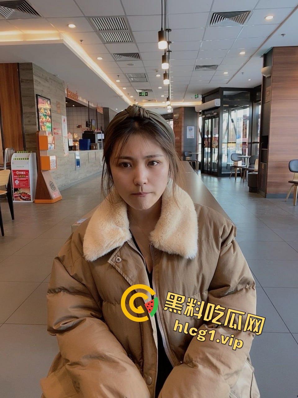 99年宁夏传媒学院美少女李婷啪啪自拍流出!大波嫩妹口活女上,反差婊的极致享受! 第1张 99年宁夏传媒学院美少女李婷啪啪自拍流出!大波嫩妹口活女上,反差婊的极致享受! 第1张