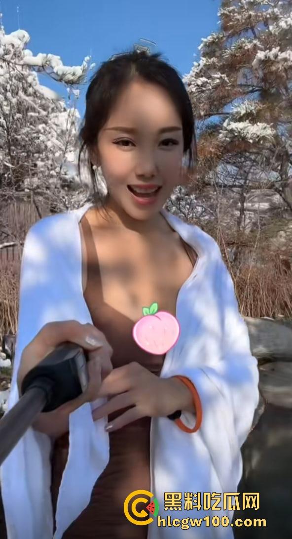 抖音巨乳网红【小厨娘美食记】惊悚回归,越南地下室视频曝光,军火库细节疑似绑架性奴案! 第5张 抖音巨乳网红【小厨娘美食记】惊悚回归,越南地下室视频曝光,军火库细节疑似绑架性奴案! 第5张