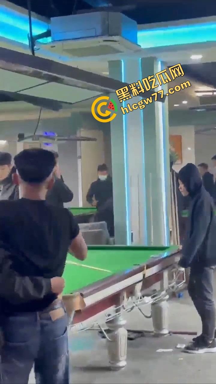 你别惹精神小伙,裤腰带一勒,砍山刀一抽,上来就给你一刀!你以为他是人?他是行走的社会炸弹! 第6张 你别惹精神小伙,裤腰带一勒,砍山刀一抽,上来就给你一刀!你以为他是人?他是行走的社会炸弹! 第6张