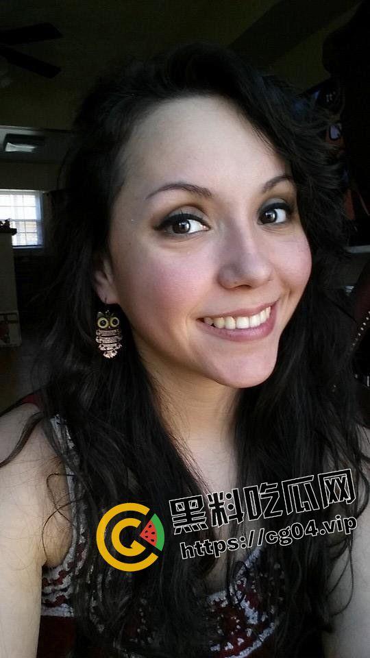 来看看俺们伦敦这嘎达的反差婊！表面有多正经 背地里就有多骚  这就叫老伦敦人的地道儿 第1张