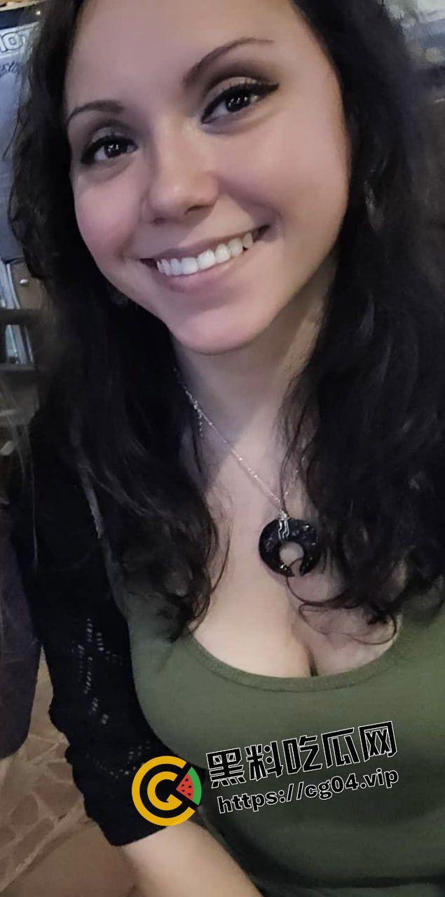 来看看俺们伦敦这嘎达的反差婊！表面有多正经 背地里就有多骚  这就叫老伦敦人的地道儿 第3张