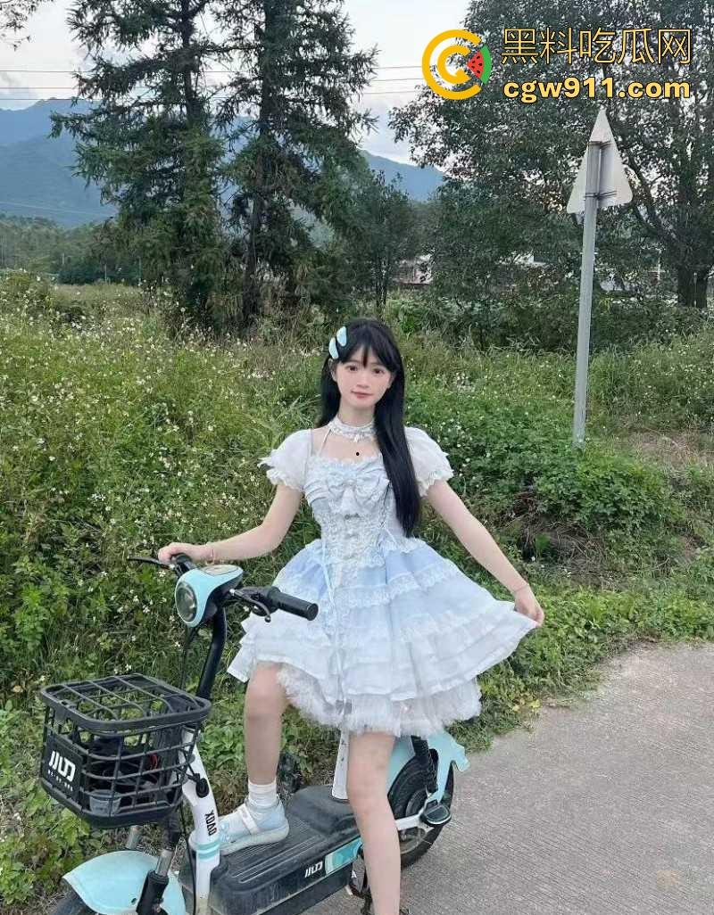 长春师范大学可爱女大【李亚媚】被富二代炮友玩腻后曝光,骑脸舔穴坐屌自慰,反差感冲破天际! 第2张 长春师范大学可爱女大【李亚媚】被富二代炮友玩腻后曝光,骑脸舔穴坐屌自慰,反差感冲破天际! 第2张