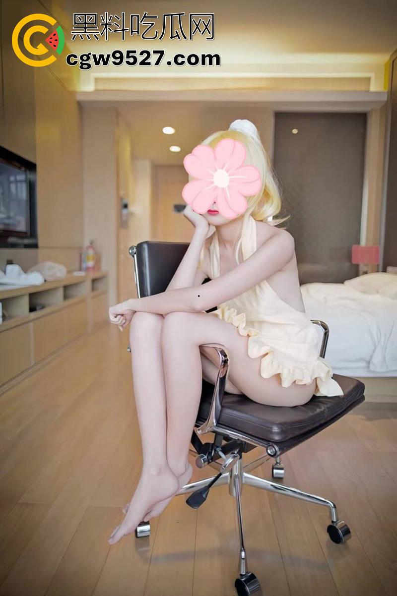 超性感百变萝莉少女,肌肤白嫩身材纤细修长,可御姐可萝莉极度反差,自拍裸露视频勾引大哥! 第3张 超性感百变萝莉少女,肌肤白嫩身材纤细修长,可御姐可萝莉极度反差,自拍裸露视频勾引大哥! 第3张