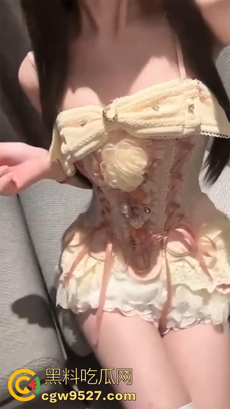 超性感百变萝莉少女,肌肤白嫩身材纤细修长,可御姐可萝莉极度反差,自拍裸露视频勾引大哥! 第6张 超性感百变萝莉少女,肌肤白嫩身材纤细修长,可御姐可萝莉极度反差,自拍裸露视频勾引大哥! 第6张