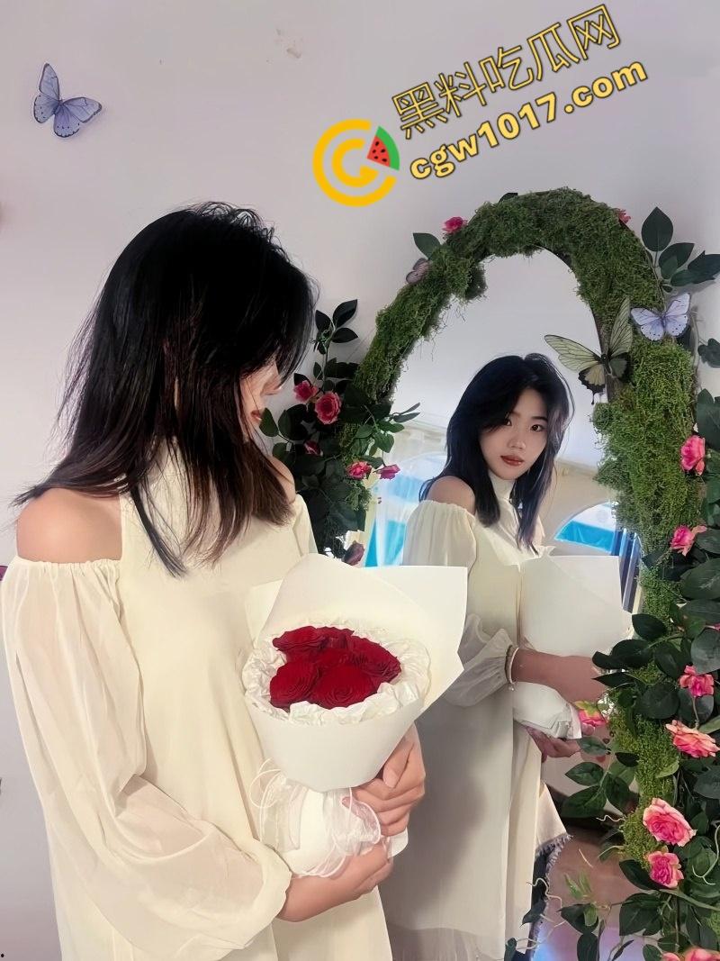 山东协和学院【刘鑫雨】:淫荡母狗本性毕露,男友肉棒暴力打桩,床上狂野,尽享性爱极乐! 第2张 山东协和学院【刘鑫雨】:淫荡母狗本性毕露,男友肉棒暴力打桩,床上狂野,尽享性爱极乐! 第2张