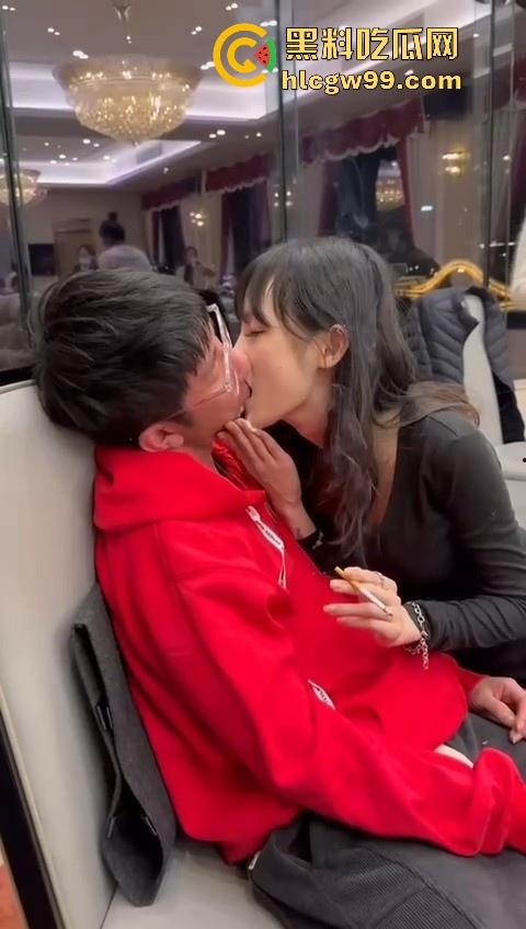 小编推荐!特斯拉车友会变淫趴,女车友们千里送逼,饭桌上就已耐不住主动互舔,海量不雅私拍流出,很有看点。 第2张 小编推荐!特斯拉车友会变淫趴,女车友们千里送逼,饭桌上就已耐不住主动互舔,海量不雅私拍流出,很有看点。 第2张