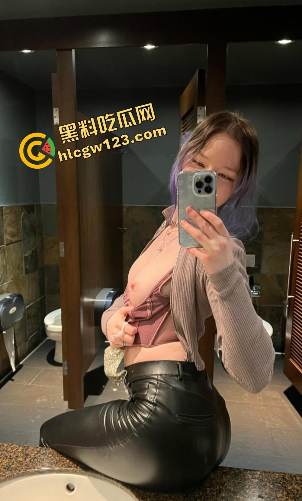 渭南骚妇胸口奶浪翻涌、逼水狂喷像高压水枪,衣服湿成透明避孕套,干到一半被她儿子撞见! 第3张 渭南骚妇胸口奶浪翻涌、逼水狂喷像高压水枪,衣服湿成透明避孕套,干到一半被她儿子撞见! 第3张