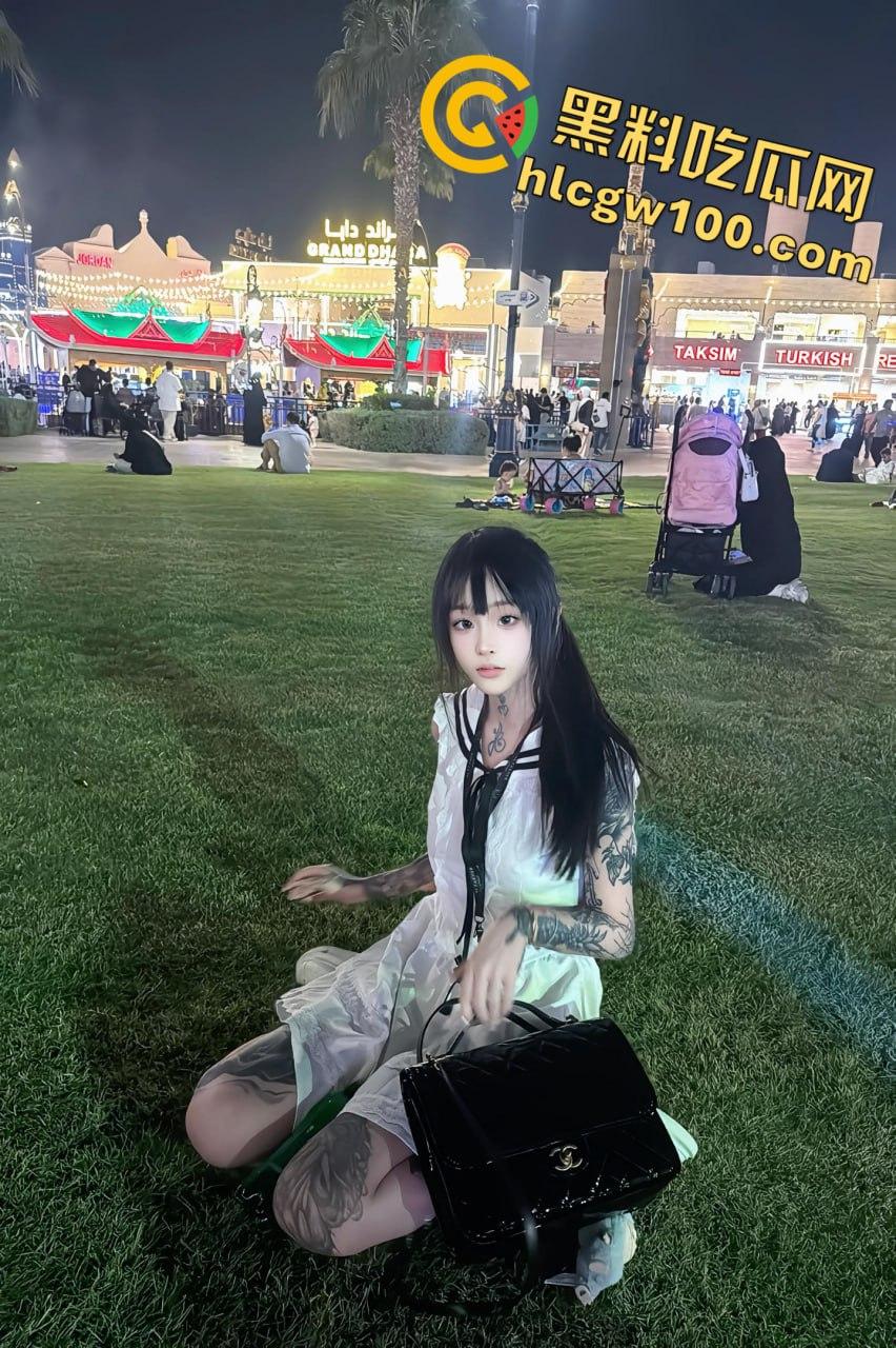 抖音X网黄【九条南无】,白虎骚穴骑脸自慰,倒立扣b三门齐开真是一个人形肉便器! 第7张 抖音X网黄【九条南无】,白虎骚穴骑脸自慰,倒立扣b三门齐开真是一个人形肉便器! 第7张