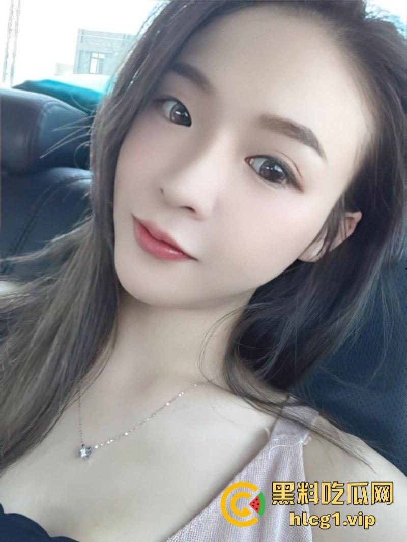 出来吃瓜!蝴蝶逼见过没?今天算是见到真正的蝴蝶逼了 小东西长得还挺别致 第1张 出来吃瓜!蝴蝶逼见过没?今天算是见到真正的蝴蝶逼了 小东西长得还挺别致 第1张