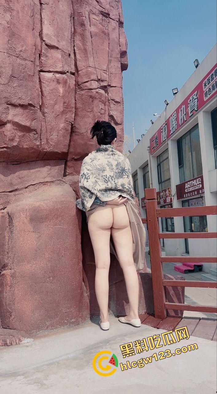 极品人妻被金主包养拍不雅露出片,公园掰穴超市自慰厕所舔脚,潮喷暴操这下老公还能装看不见? 第2张 极品人妻被金主包养拍不雅露出片,公园掰穴超市自慰厕所舔脚,潮喷暴操这下老公还能装看不见? 第2张