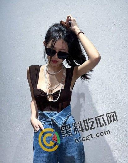 曝光骚逼前女友 青岛四方区如家前台肖俾文 背着我到处做爱 刚分手就住别人家里了 纹身女不能找啊  第1张