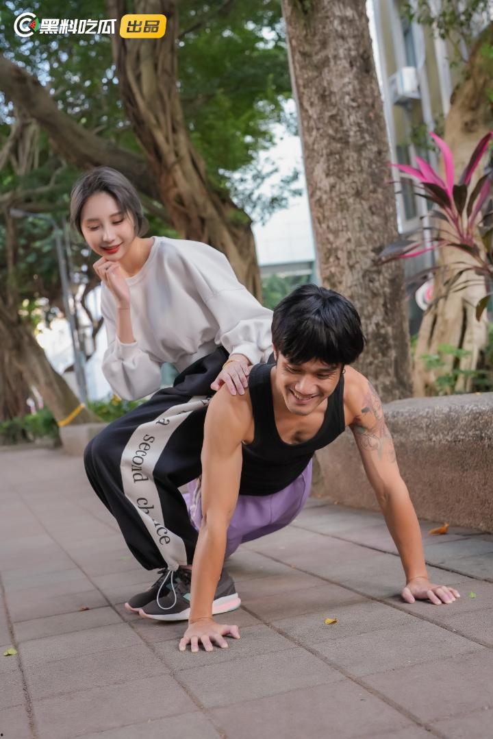 黑料吃瓜网出品-《江南第一小屌童锦程798&吴柳芳之花小龙&王老师爱情故事》第五集! 第4张 黑料吃瓜网出品-《江南第一小屌童锦程798&吴柳芳之花小龙&王老师爱情故事》第五集! 第4张