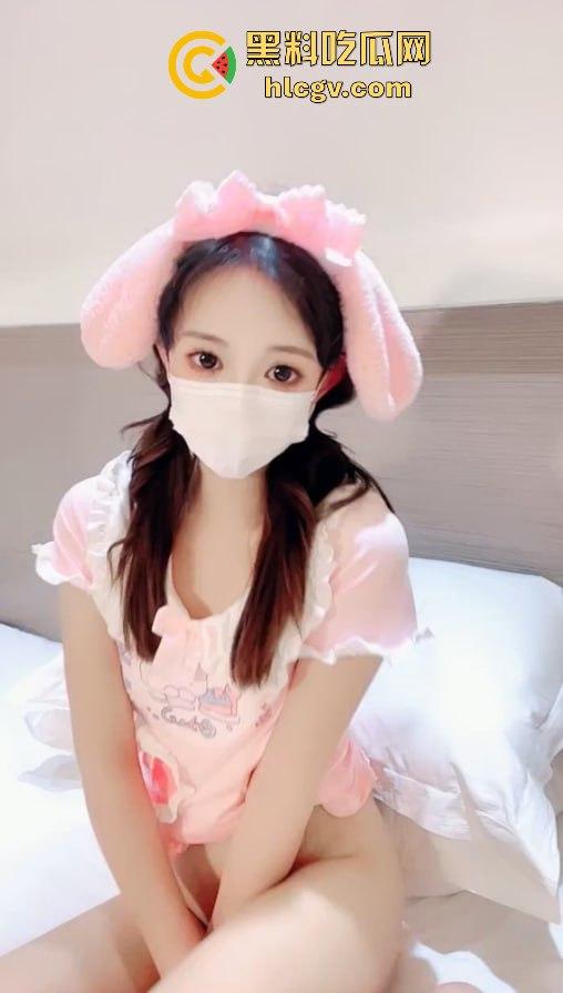 广西清纯厂妹【胡小宁】下海变身母狗!大叔暴操粉穴嫩妹,颜值稚嫩却毫无保留掰腿狂插! 第2张 广西清纯厂妹【胡小宁】下海变身母狗!大叔暴操粉穴嫩妹,颜值稚嫩却毫无保留掰腿狂插! 第2张