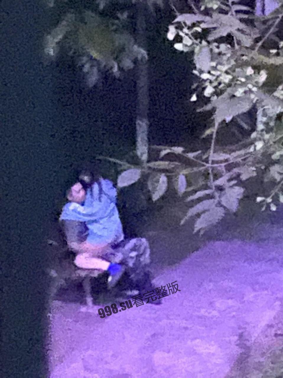 树林野战！广西艺术学院学生太调皮 教官用肉棒好好调教一番！  第5张