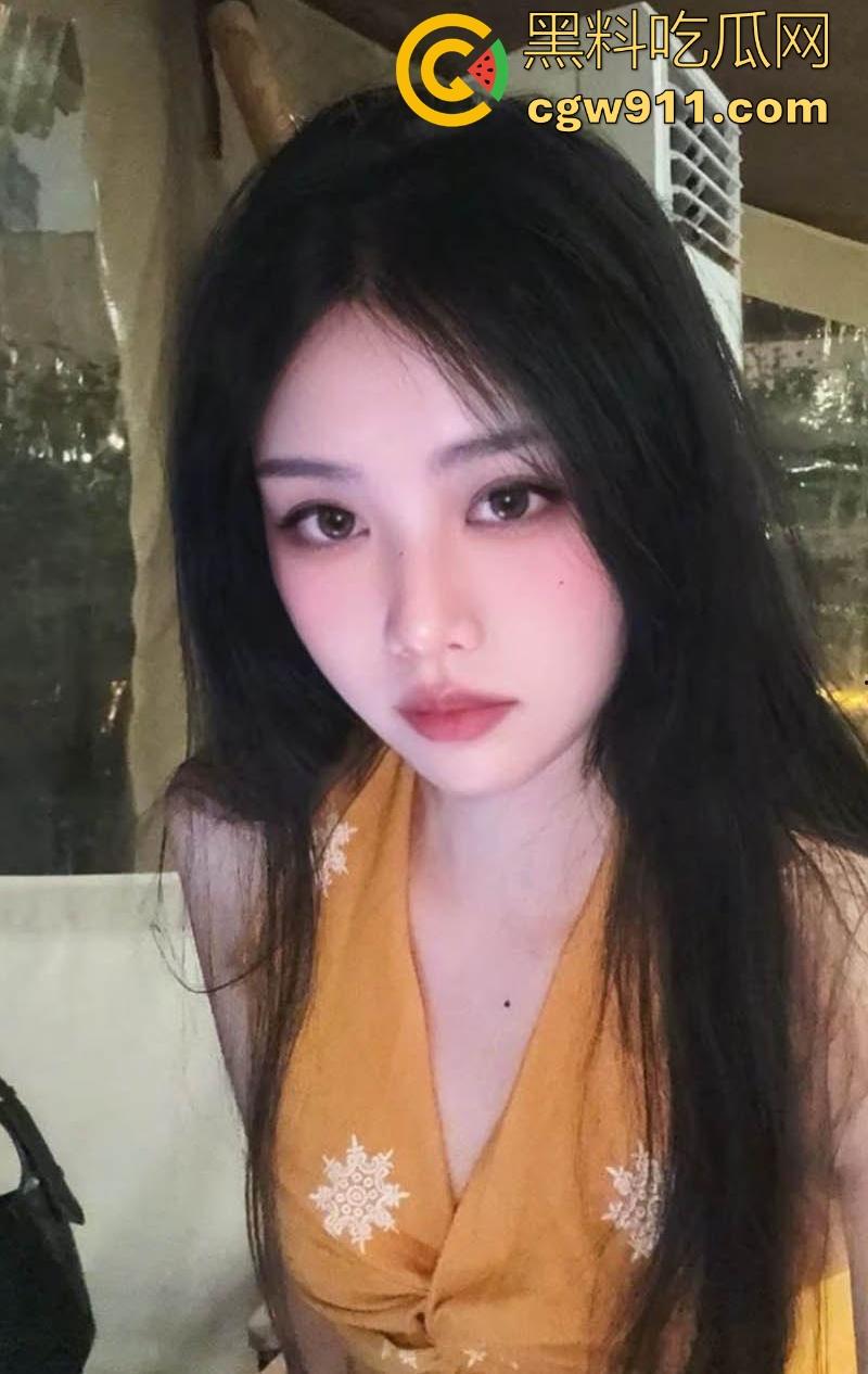 成都商学院极品学姐【吴依】下海园公交车, 赤裸跪姿吞吐肉棒,出租屋内接客多姿势性爱,呻吟不断极致淫骚! 第3张 成都商学院极品学姐【吴依】下海园公交车, 赤裸跪姿吞吐肉棒,出租屋内接客多姿势性爱,呻吟不断极致淫骚! 第3张