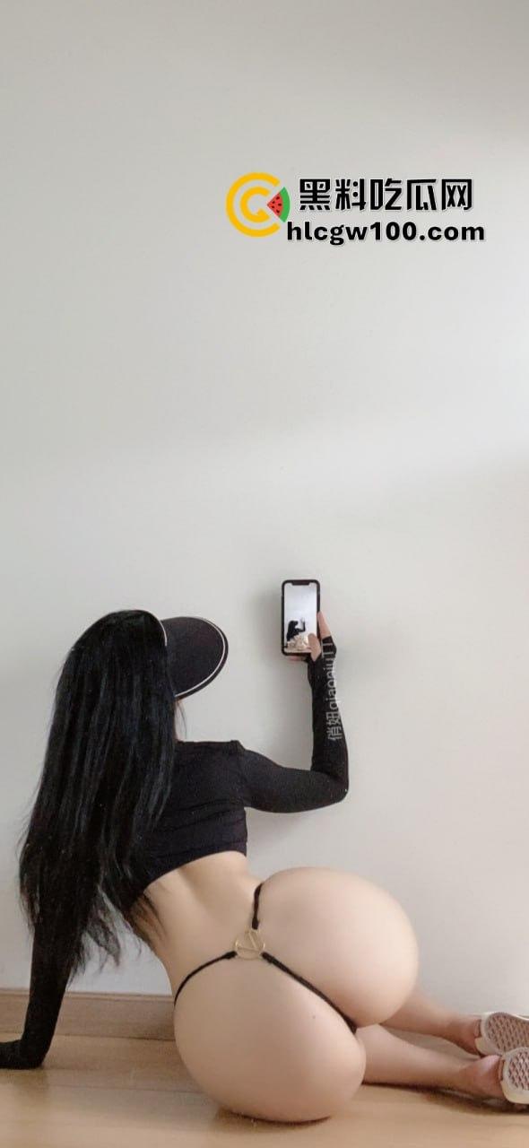 蜜桃臀女神【俏妞qiaoniuTT】微密圈VIP最新私拍流出 来一睹女神另一面 第22张 蜜桃臀女神【俏妞qiaoniuTT】微密圈VIP最新私拍流出 来一睹女神另一面 第22张