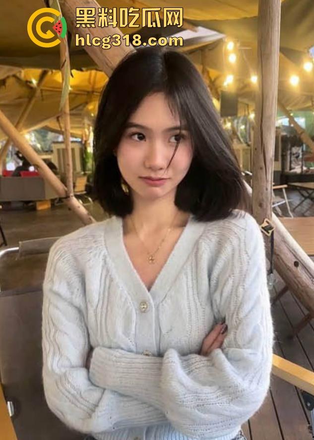 海角乱伦大神【我和妹妹的故事】最新力作!被清纯反差妹妹强行骑乘,极品超紧嫩穴紧包肉棒,骚气十足! 第2张 海角乱伦大神【我和妹妹的故事】最新力作!被清纯反差妹妹强行骑乘,极品超紧嫩穴紧包肉棒,骚气十足! 第2张