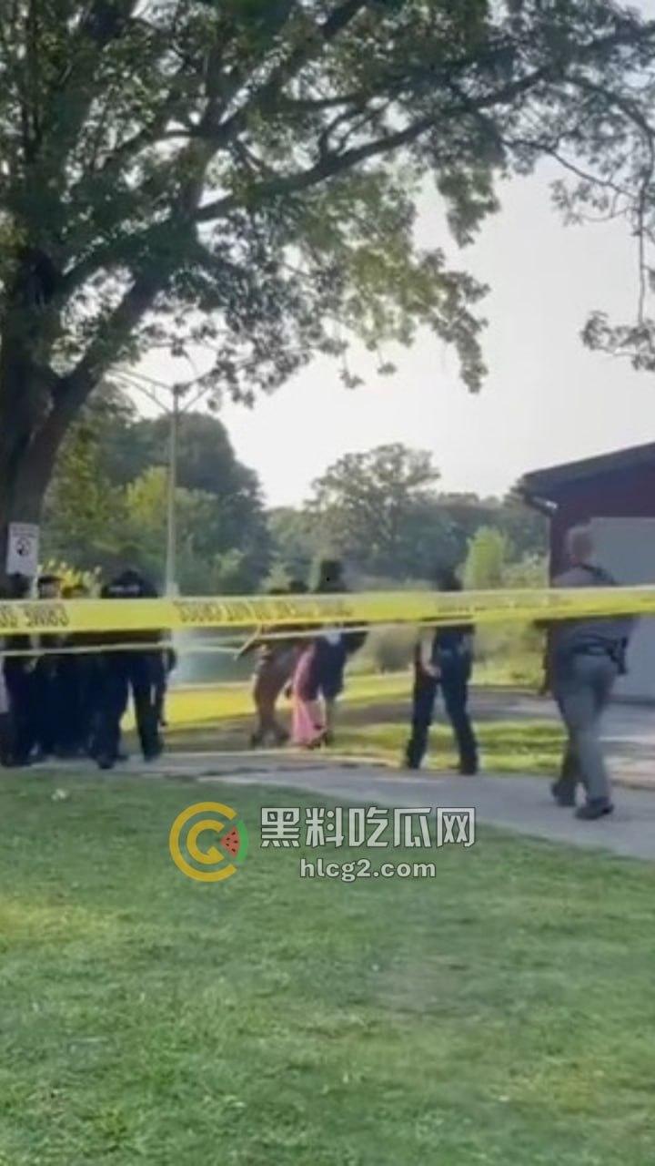 自由美利坚的凶暴现实!纽约罗切斯特市公园枪击事件,1死6伤引发社区恐慌! 第6张 自由美利坚的凶暴现实!纽约罗切斯特市公园枪击事件,1死6伤引发社区恐慌! 第6张