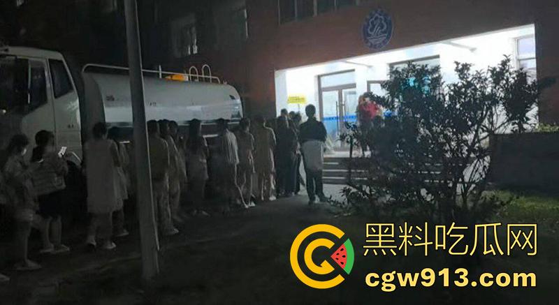 沈阳师范大学集体中毒？竟是感染诺如病毒，是有人投毒还是水箱太脏？中毒学生和老师已经全被抬走！  第5张