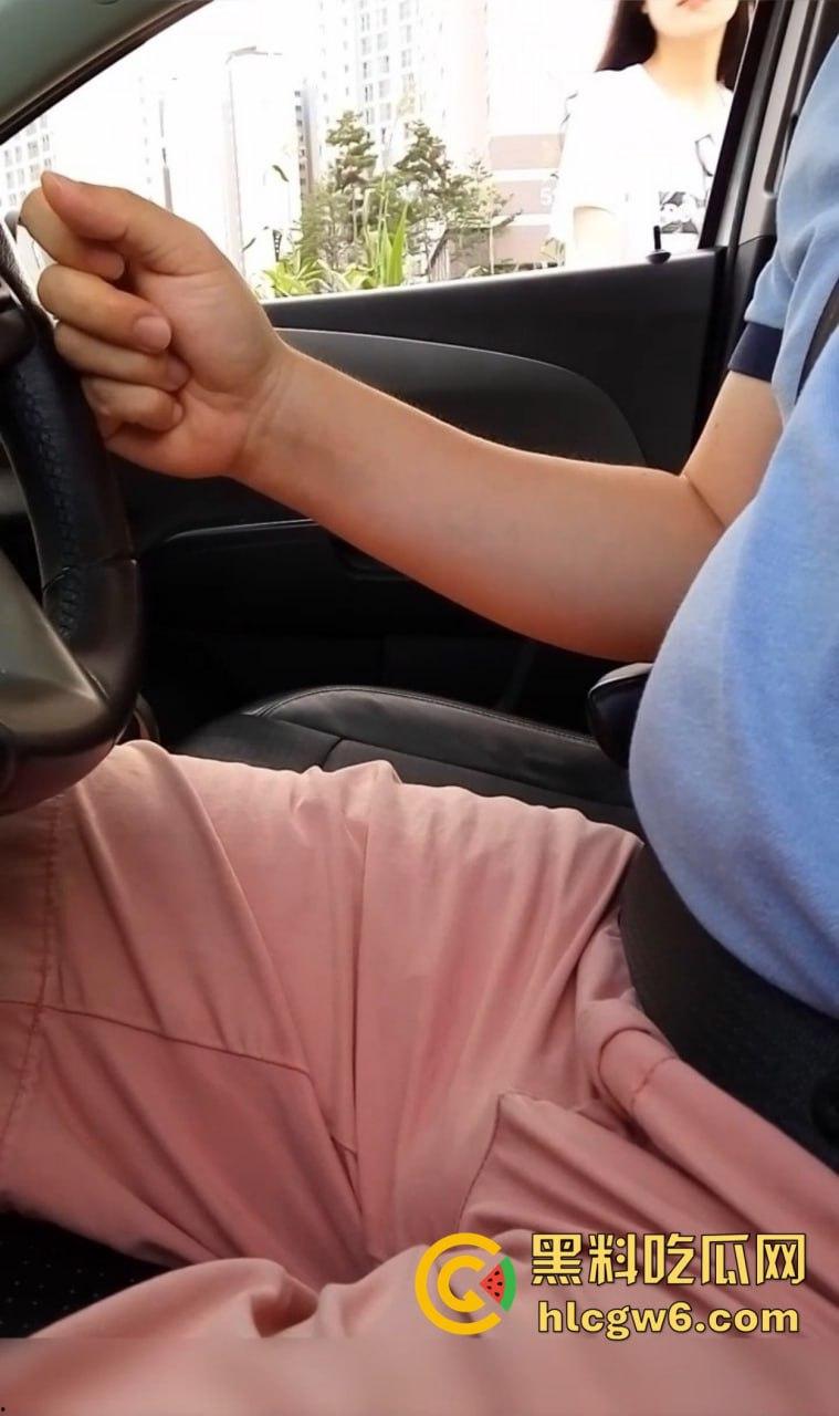 润到韩国钓上极品韩国少女,土豪带妹子乡间小道停车,直接在车里吹箫被口爆,这骚操作真是会来事! 第10张 润到韩国钓上极品韩国少女,土豪带妹子乡间小道停车,直接在车里吹箫被口爆,这骚操作真是会来事! 第10张