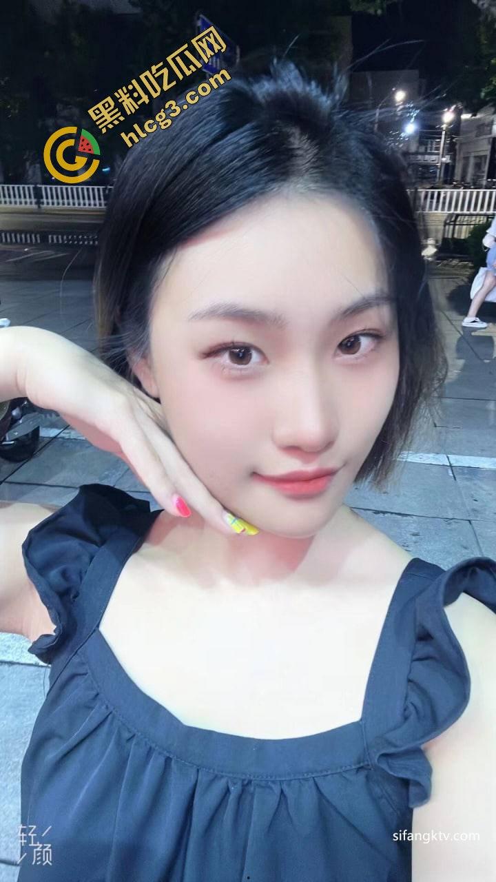 大连外国语大学骚贱母狗『王睿』下海兼职约炮多金钱男友 女上位骑乘疯狂摇曳 榨精视频泄密曝出! 第2张 大连外国语大学骚贱母狗『王睿』下海兼职约炮多金钱男友 女上位骑乘疯狂摇曳 榨精视频泄密曝出! 第2张