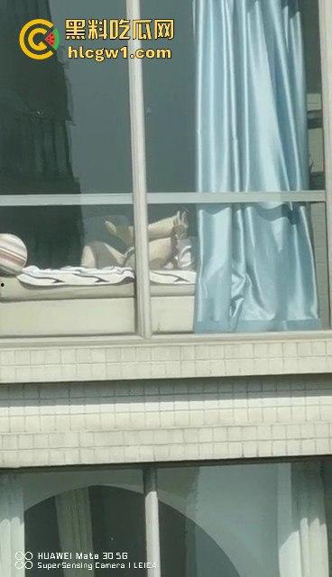 瓜友用华为手机偷拍邻居女孩看毛片自嗨!真TM清晰,以后干这事还是把窗帘拉上!这波偷拍真遥遥领先! 第5张 瓜友用华为手机偷拍邻居女孩看毛片自嗨!真TM清晰,以后干这事还是把窗帘拉上!这波偷拍真遥遥领先! 第5张