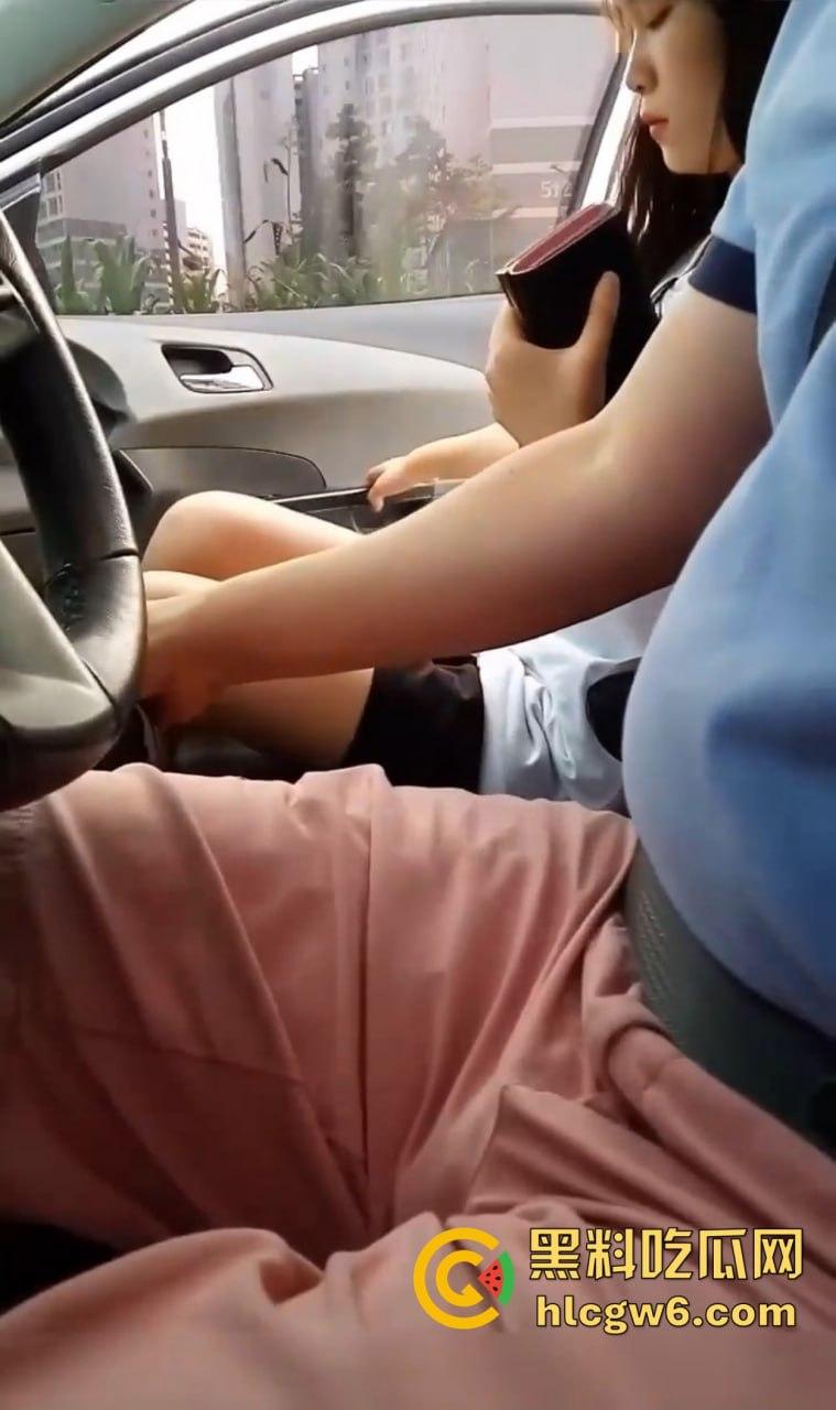 润到韩国钓上极品韩国少女,土豪带妹子乡间小道停车,直接在车里吹箫被口爆,这骚操作真是会来事! 第20张 润到韩国钓上极品韩国少女,土豪带妹子乡间小道停车,直接在车里吹箫被口爆,这骚操作真是会来事! 第20张