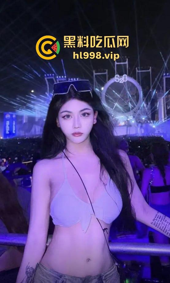 长沙海底捞TS女战神『尤物姜颜』黑料大爆发!推特3P视频被扒,纹身对上实锤,科技大奶原形毕露! 第13张 长沙海底捞TS女战神『尤物姜颜』黑料大爆发!推特3P视频被扒,纹身对上实锤,科技大奶原形毕露! 第13张