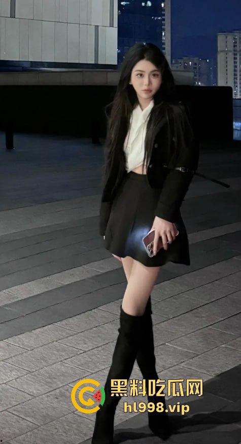 长沙海底捞TS女战神『尤物姜颜』黑料大爆发!推特3P视频被扒,纹身对上实锤,科技大奶原形毕露! 第14张 长沙海底捞TS女战神『尤物姜颜』黑料大爆发!推特3P视频被扒,纹身对上实锤,科技大奶原形毕露! 第14张