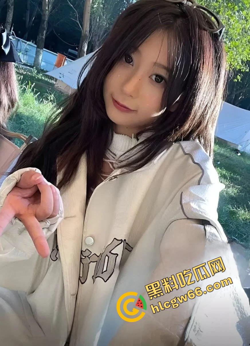 东岭工业学院公交女神『林梦瑶』爆炸流出，穿校服口爆学弟，小穴白虎嫩穴湿得老司机都心动！  第2张