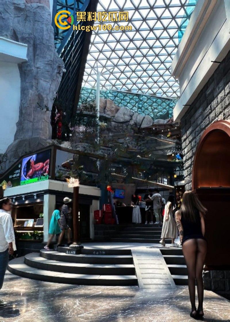 推特凌辱S超大尺度户外调教巨骚母狗 弹射抽鞭/站立撒尿/地铁露出/k9人型母畜 践踏女人尊严  第20张