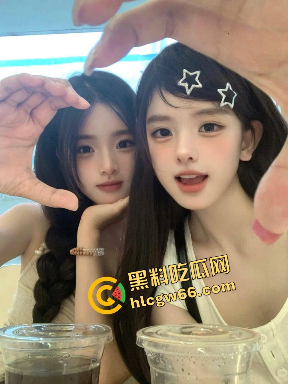 长沙兰博基尼富二代酒店双飞姐妹花，俩骚婊抢鸡猛舔争上位，奶子挺臀圆口活爽爆，舔脚自拍被曝光！  第4张