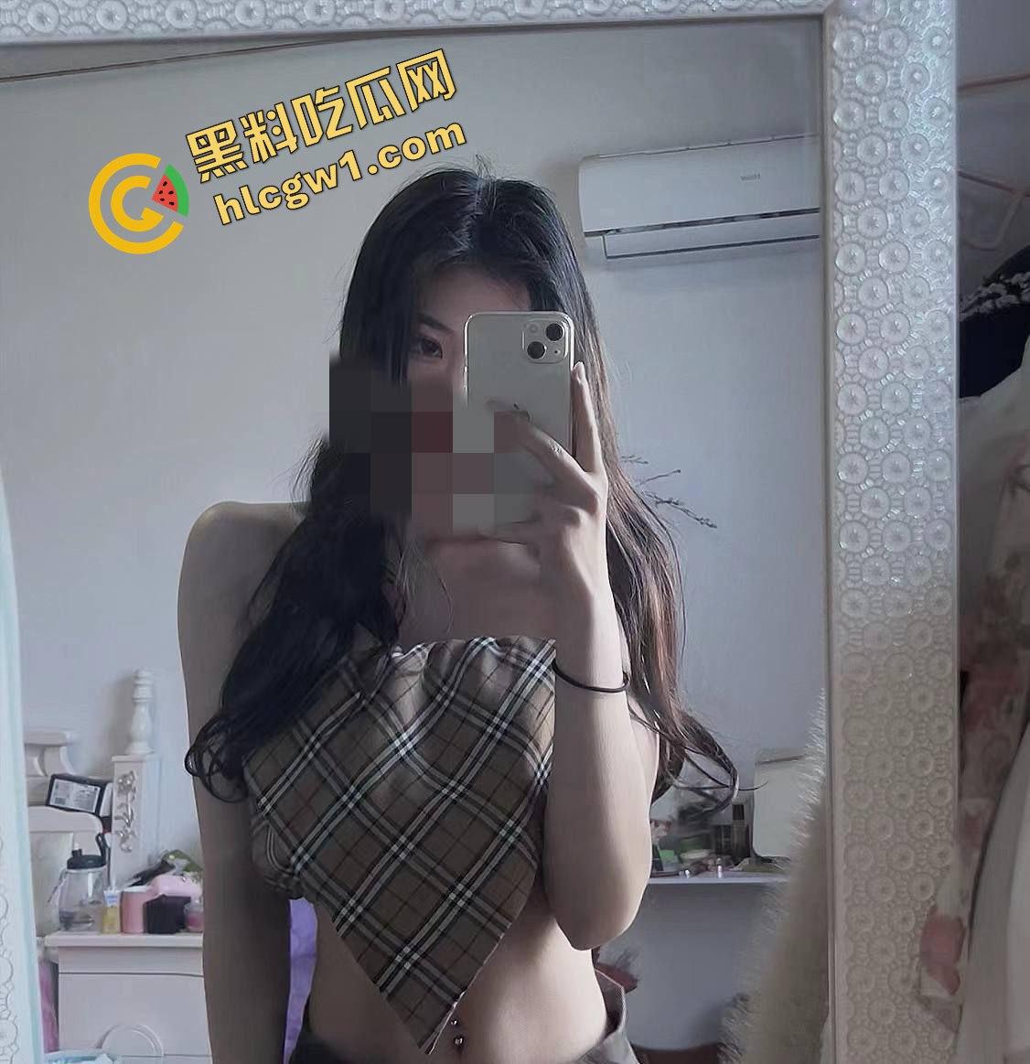 温州医科大学反差女婊子『胡欣悦』毕业投简历给多金大哥 调教成浙江最骚！独家流出！  第1张