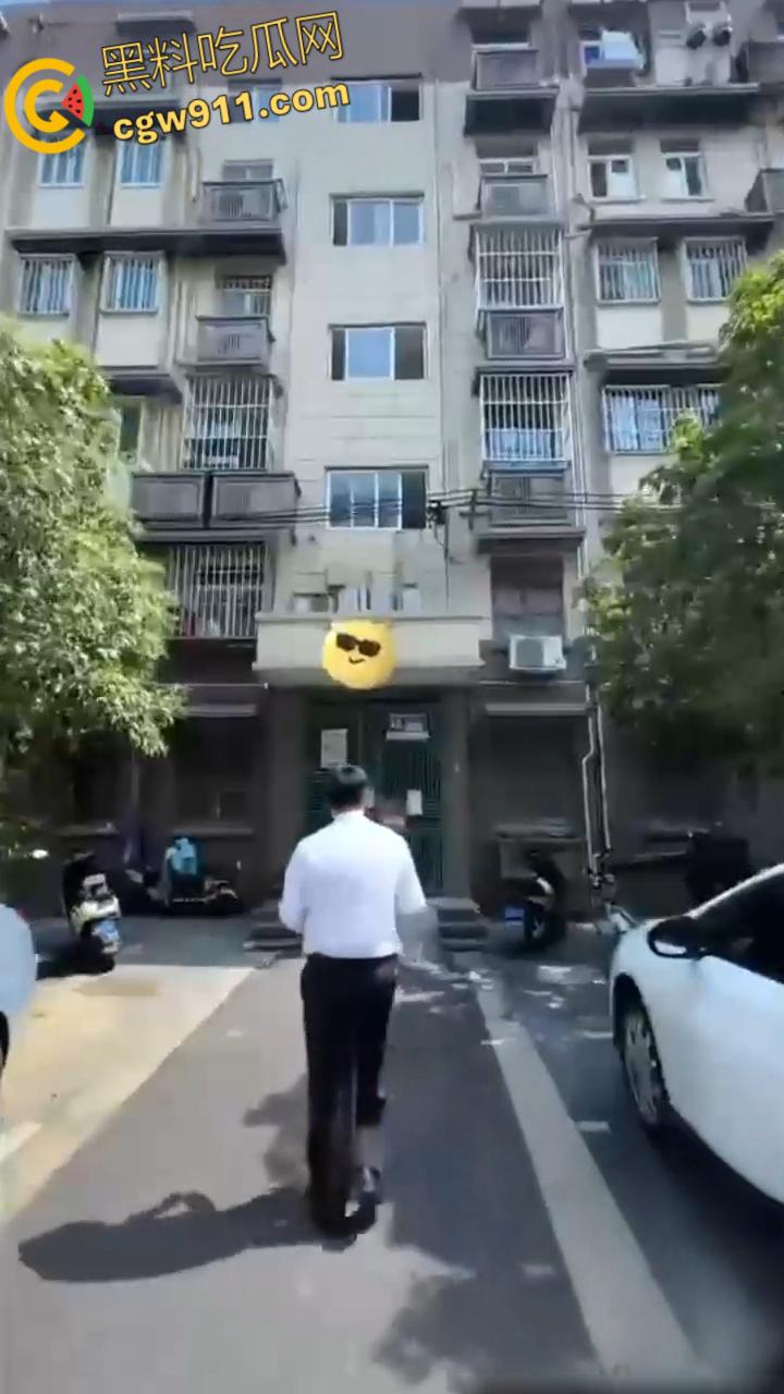 南京建邺区安民村某住宅，被房产中介发现地下室通道，建房期间正是1996年南京碎尸案，血腥味隐约飘密布水龙头！  第6张