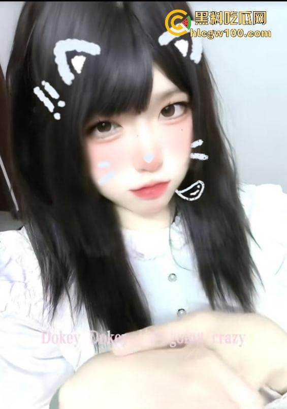 抖音20万粉cos小网红『暗黑水晶铁蛋酱』线下约炮粉丝玩制服吃鸡，各种丝袜轮番上，骚路数堪称行业指南！  第3张