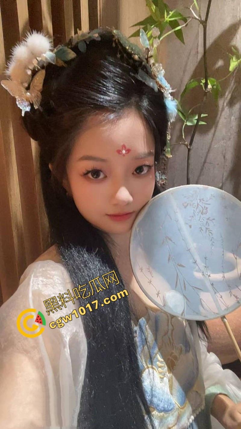 山东妖娆少妇狂野约炮！iPhone17 Pro诱惑下，淫声浪语不断，猛男直插猛射，浪叫不止，浓精灌满她痉挛的骚穴  第2张