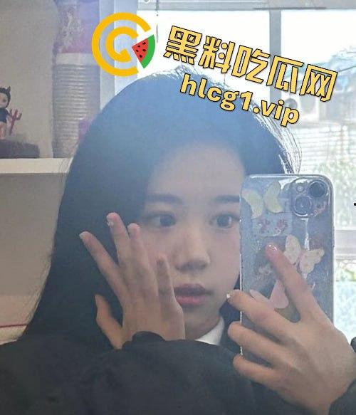 重庆反差学生妹段晓婷兼职游戏陪玩！金主调教下的自慰视频曝光！  第1张