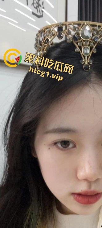 重庆反差学生妹段晓婷兼职游戏陪玩！金主调教下的自慰视频曝光！  第2张