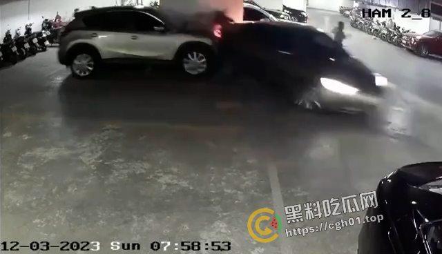 得不到就毁掉！男子直接撞死刚从小三车上下来的妻子  这个才叫真爱 第4张