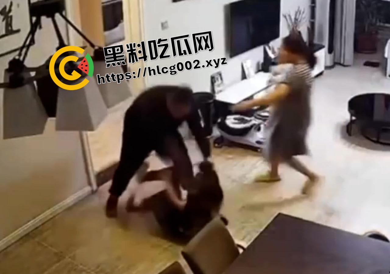 家暴合集！劲夫高光时刻 拳打脚踢 刀枪棍棒 神似武林比武现场  第7张