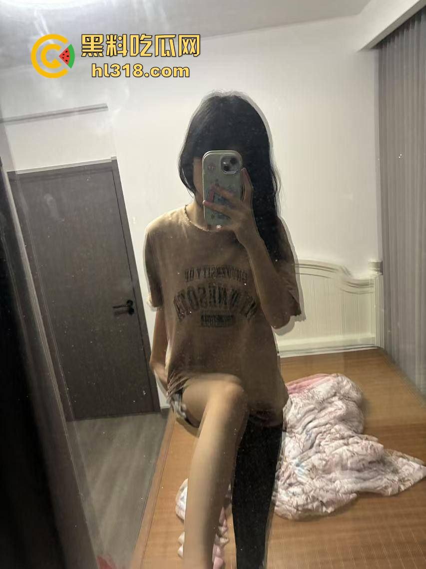 泉州职业学院乖巧学妹【陈爱婷】网调视频被渣男外泄 ，逼脸同框高清自拍，纯情少女沦为黄网贴吧红人！  第2张