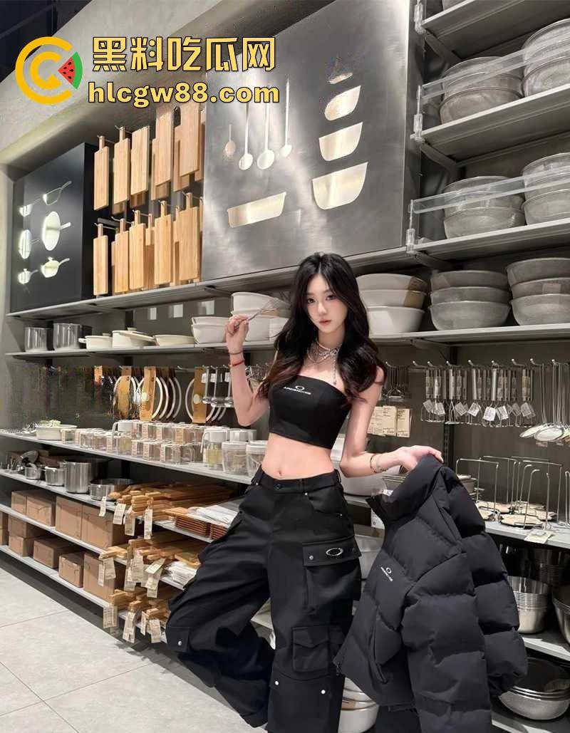 上海交通大学极品女大 张灵溪 沦为调教大神专属母狗 三穴齐开无套爆操调教开发视频曝光！  第2张