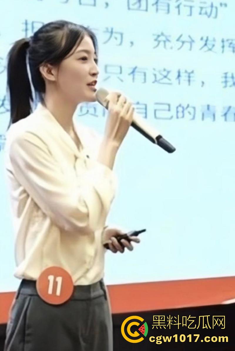 上海师范大学校花【陈祎】，御姐颜值腿长逆天，被金主爸爸包养，酒店口交吃鸡性爱视频泄漏！  第2张