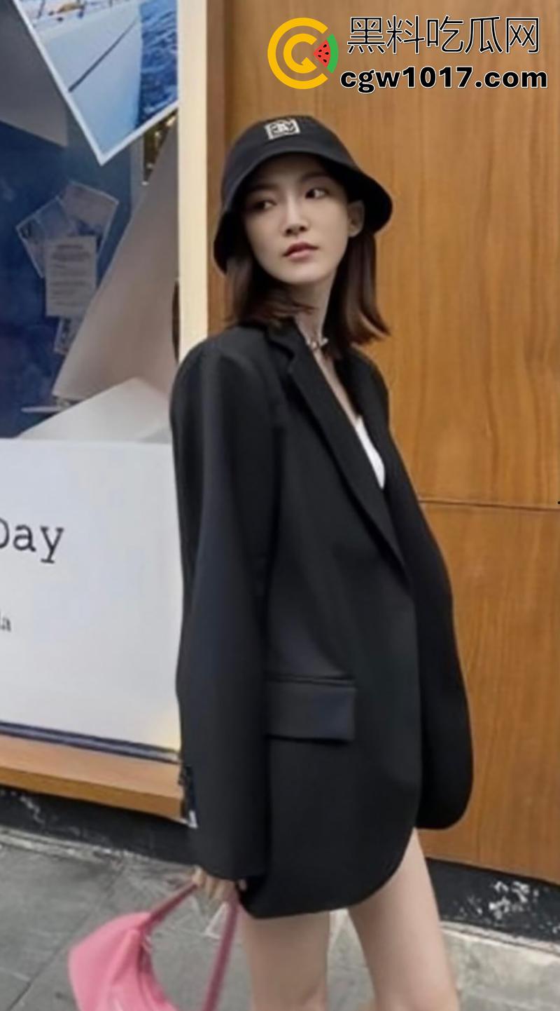 上海师范大学校花【陈祎】，御姐颜值腿长逆天，被金主爸爸包养，酒店口交吃鸡性爱视频泄漏！  第3张