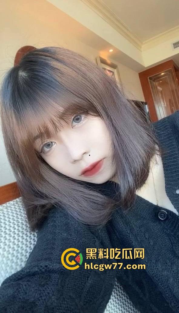 C罩杯短发大奶学生 被金主盯上花高价把她约出来 一顿深喉猛插 学生妹都给弄干呕了 这钱赚的真干净  第7张