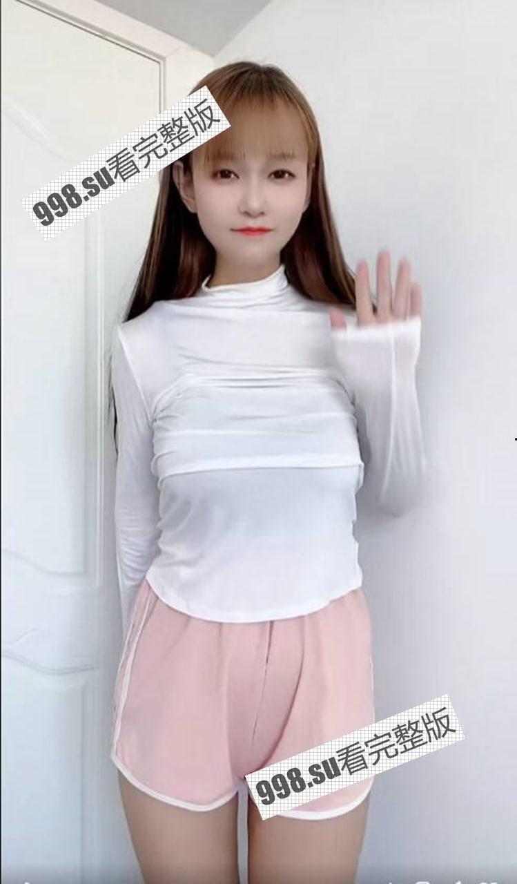 快手 穿云雪 巨乳博主 私人定制大尺度福利 22V 合集  第4张