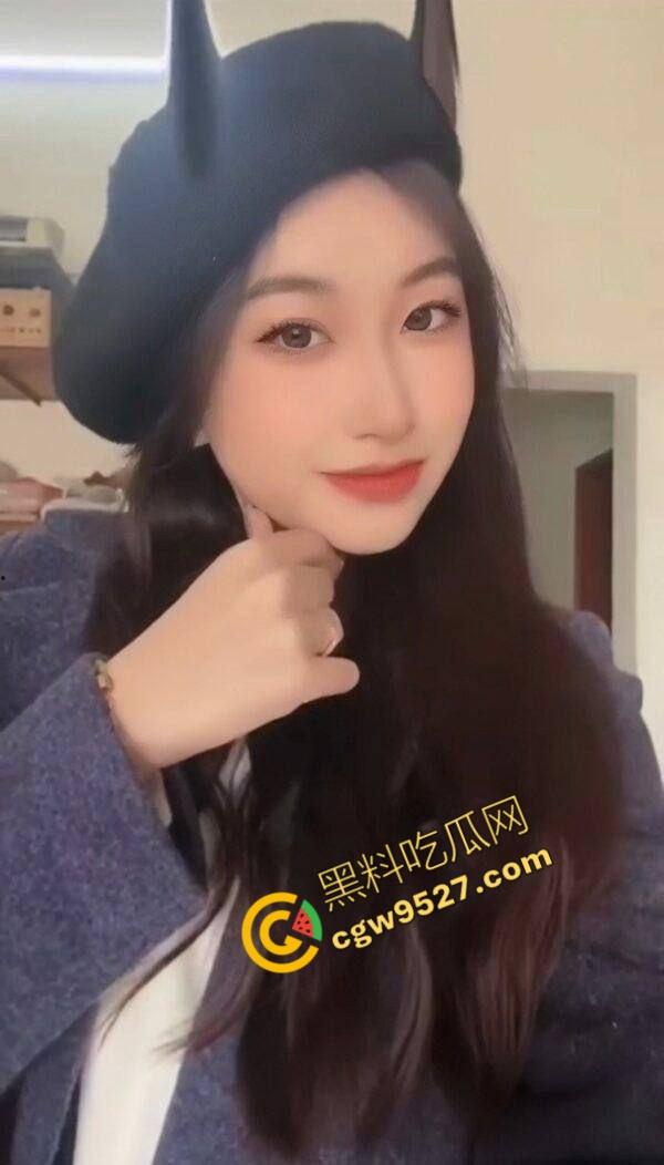 湖南人妻【王春艳】性瘾超强，刚出月子就偷情约炮，孩子一边吃奶，骚穴一边被操，真是淫荡至极  第1张