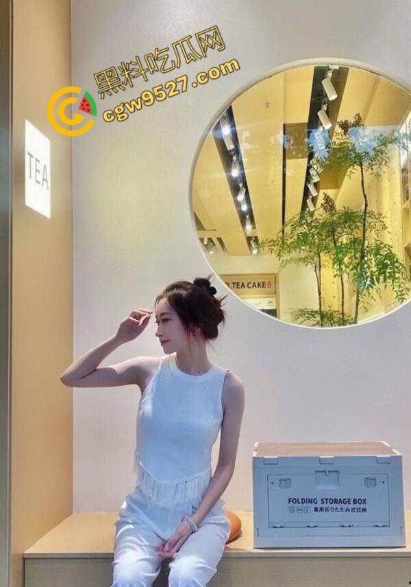 湖南人妻【王春艳】性瘾超强，刚出月子就偷情约炮，孩子一边吃奶，骚穴一边被操，真是淫荡至极  第2张